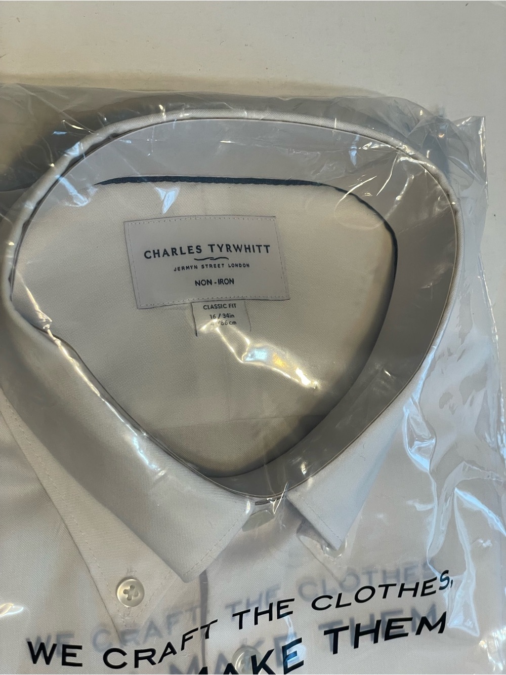 Charles Tyrwhitt Mens 16/34in White Non Iron classic Fit Button-Down Dress Shirt - Picture 2 of 9